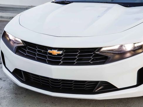 Used 2023 Chevrolet Camaro LT image 6