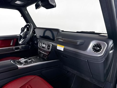 Used 2024 Mercedes-Benz G 550 image 31