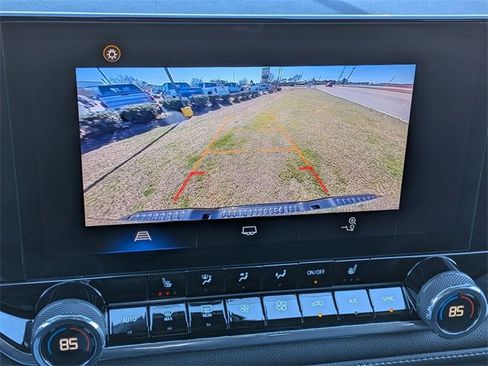 Used 2024 Chevrolet Colorado LT w/ LT Convenience Package II image 24