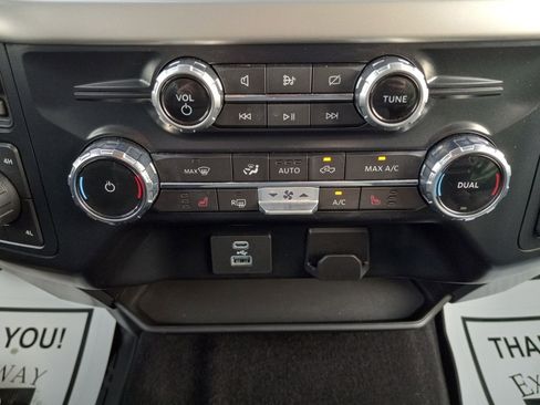 Used 2022 Ford F150 XLT w/ Equipment Group 302A High image 21