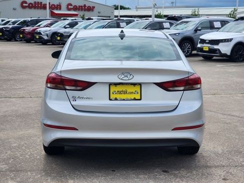 Used 2018 Hyundai Elantra SEL FWD image 6