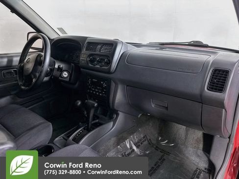 Used 2001 Nissan Frontier XE AWD/4WD image 25
