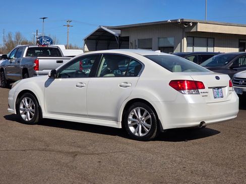 Used 2013 Subaru Legacy 2.5i Limited image 2