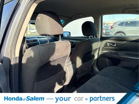 Used 2015 Nissan Altima 2.5 SV image 15