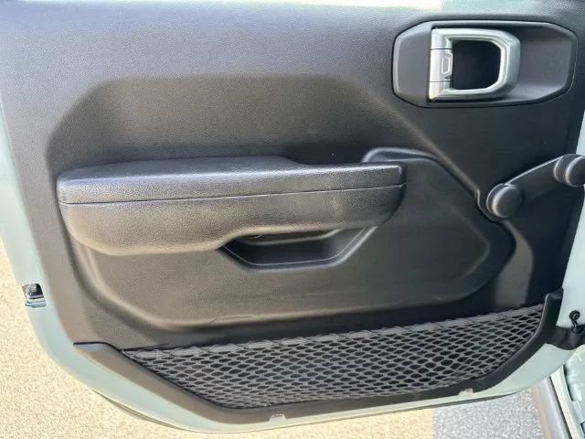 Used 2023 Jeep Wrangler Sport AWD/4WD image 23