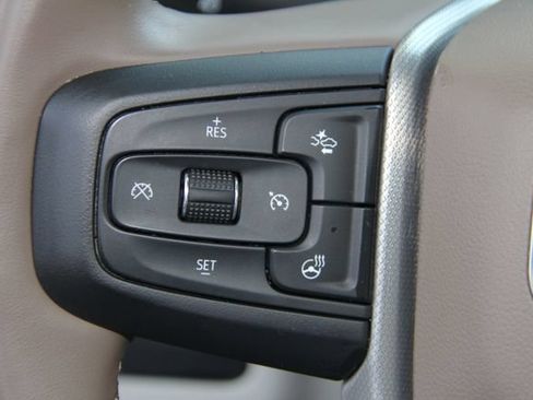 Used 2023 GMC Yukon XL Denali AWD/4WD image 24