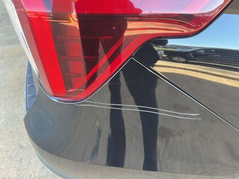 Certified 2023 Ford Explorer ST-Line w/ Class IV Trailer Tow Package image 12