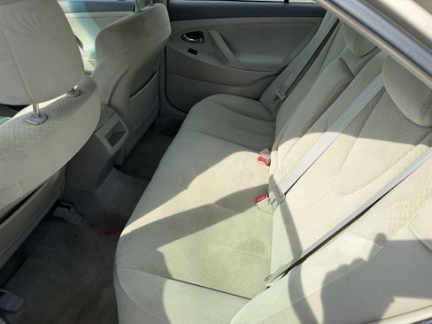 Used 2009 Toyota Camry FWD image 11