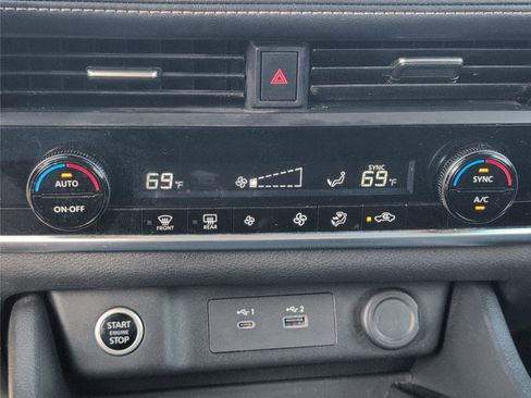 Used 2023 Nissan Rogue SV image 20