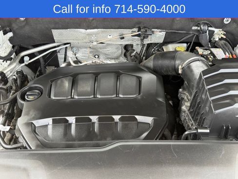 Used 2024 Volkswagen Atlas Cross Sport SE FWD image 25