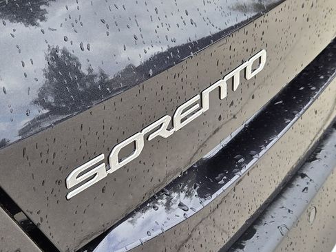 New 2026 Kia Sorento S FWD image 8