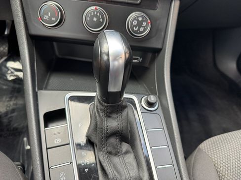 Used 2019 Volkswagen Jetta S w/ Driver Assistance Package FWD image 10