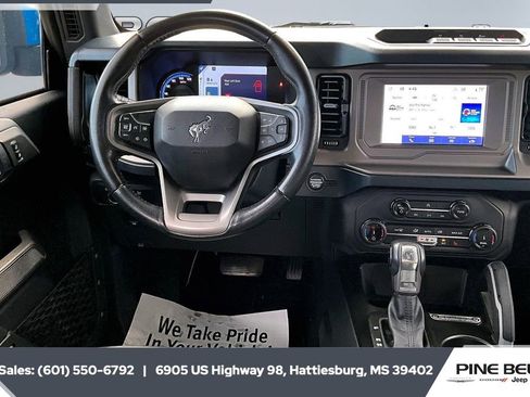 Used 2022 Ford Bronco Outer Banks image 5