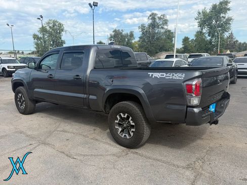 Used 2023 Toyota Tacoma TRD Off-Road w/ TRD Premium Off Road Package AWD/4WD image 5