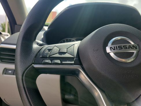 Used 2021 Nissan Altima 2.5 SV FWD image 24