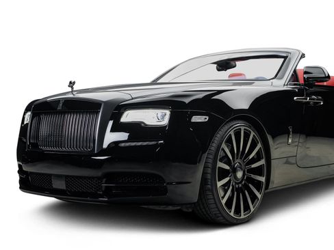 Used 2018 Rolls-Royce Dawn RWD image 10