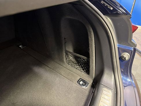 Used 2021 Porsche Macan AWD/4WD image 37