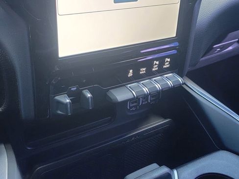 Used 2023 RAM 1500 Laramie image 29