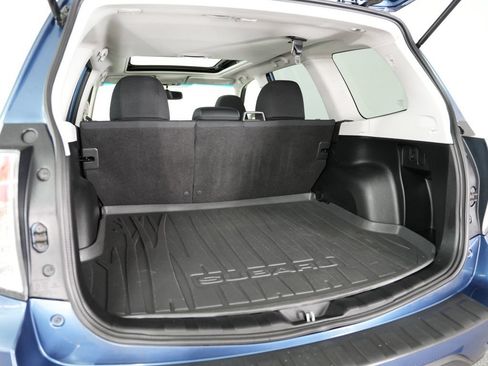 Used 2012 Subaru Forester 2.5X Premium AWD/4WD image 28