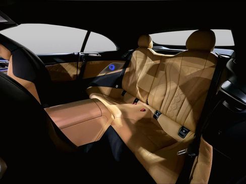 Used 2022 BMW M8 Competition AWD/4WD image 38