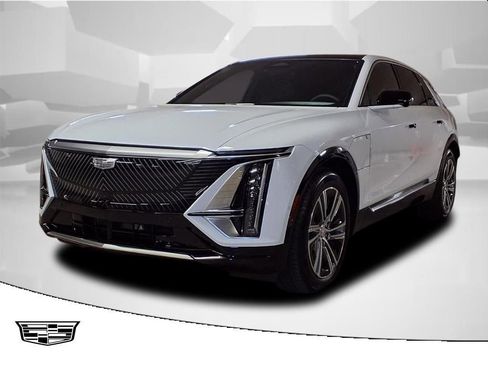 Certified 2026 Cadillac Lyriq Luxury RWD image 1