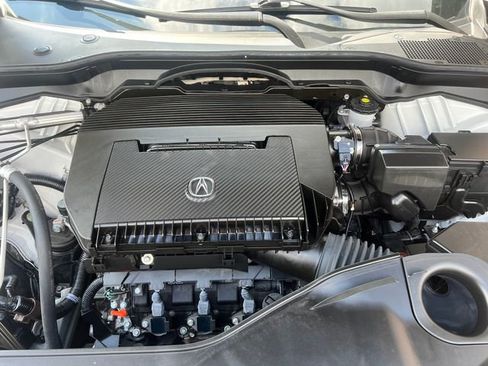 Used 2024 Acura MDX SH-AWD w/ Technology Package image 33