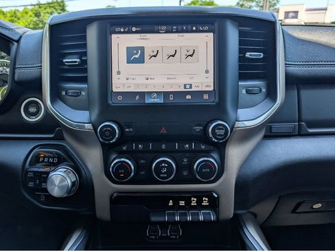 Used 2022 RAM 1500 Laramie AWD/4WD image 28