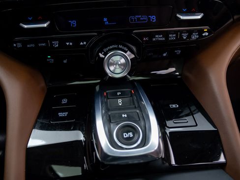 Used 2023 Acura MDX SH-AWD w/ Technology Package image 24
