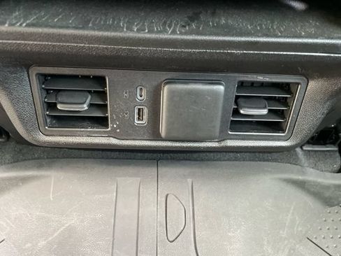 Used 2022 Chevrolet Silverado 1500 LT w/ Convenience Package II AWD/4WD image 20