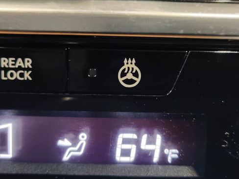 Certified 2024 Nissan Pathfinder Platinum w/ Cargo Package image 29