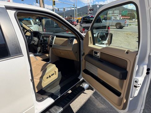 Used 2014 Ford F150 Lariat w/ Equipment Group 502A Luxury AWD/4WD image 24
