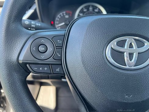 Certified 2022 Toyota Corolla LE FWD image 18