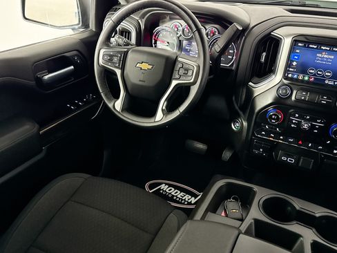 Used 2021 Chevrolet Silverado 1500 LT w/ Safety Package II AWD/4WD image 31