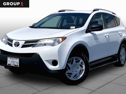 Used 2015 Toyota RAV4 LE AWD/4WD image 1
