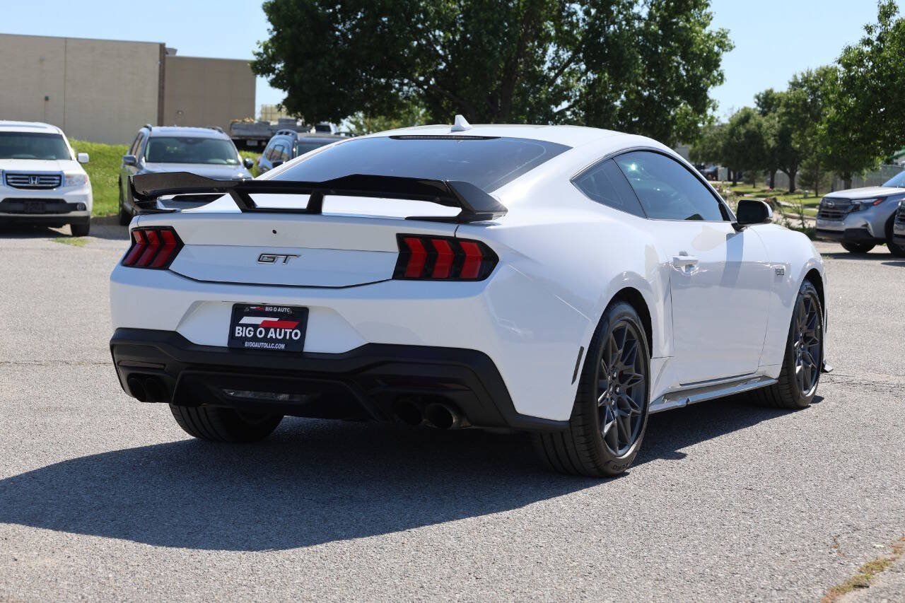 Used 2024 Ford Mustang GT Premium RWD image 9