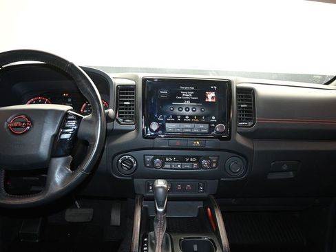 Used 2023 Nissan Frontier PRO-4X w/ Pro Convenience Package AWD/4WD image 20