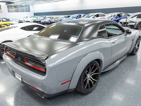 Used 2016 Dodge Challenger R/T image 7