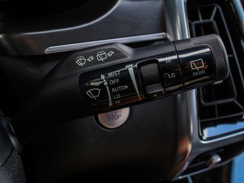 Used 2023 Kia Sorento SX AWD/4WD image 28