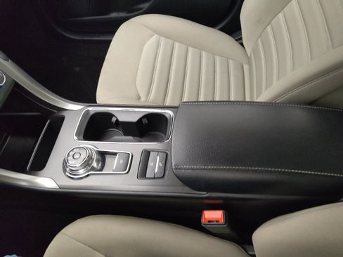 Used 2018 Ford Fusion S image 26