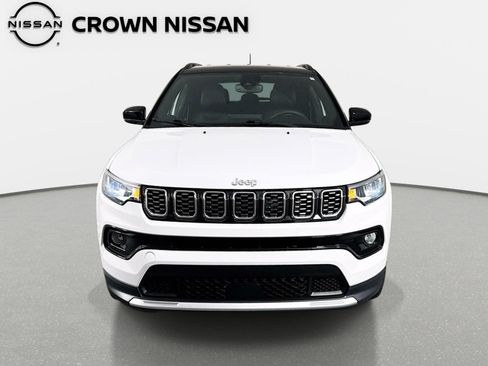 Used 2025 Jeep Compass Limited AWD/4WD image 2