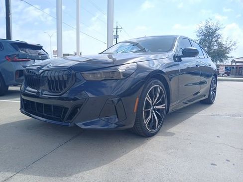New 2026 BMW 530i w/ M Sport Package RWD image 3