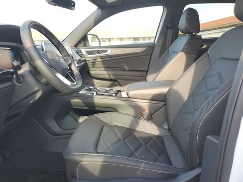New 2026 Volkswagen Atlas Cross Sport SE FWD image 19