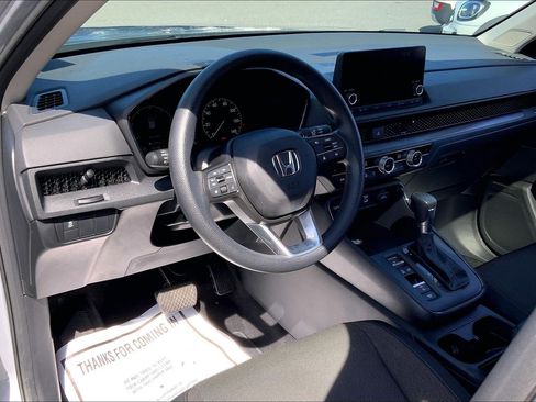 Used 2024 Honda CR-V EX image 16