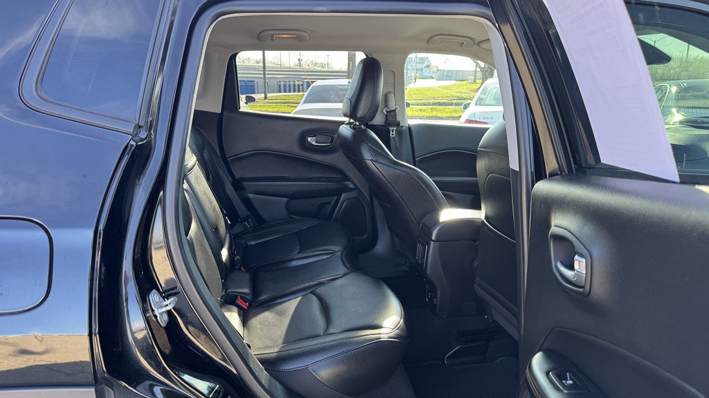 Used 2019 Jeep Compass Limited AWD/4WD image 24
