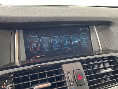 Used 2017 BMW X3 sDrive28i image 7