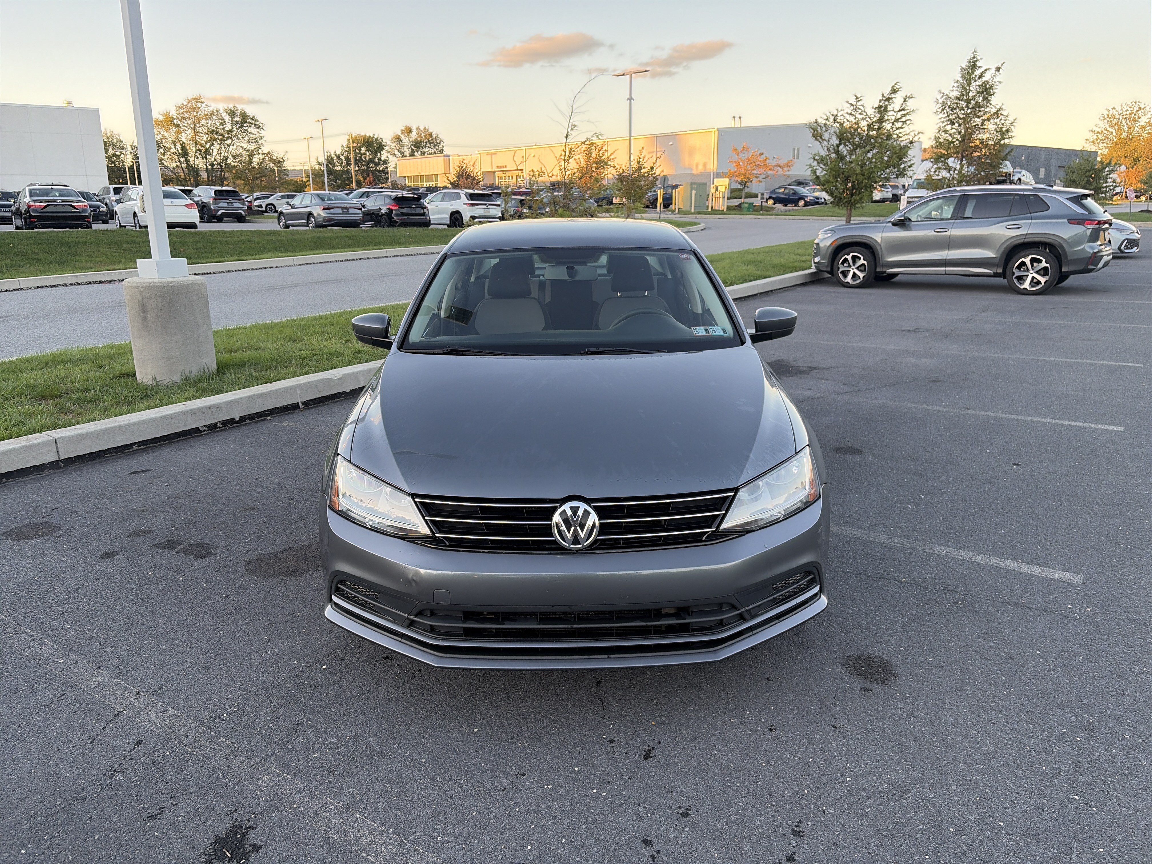Used 2017 Volkswagen Jetta S FWD image 2
