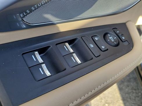 Used 2024 Acura RDX w/ Technology Package image 11