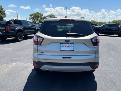 Used 2018 Ford Escape Titanium FWD image 5