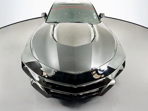 Used 2018 Chevrolet Camaro ZL1 RWD image 11