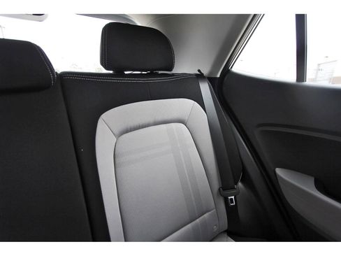 Used 2025 Hyundai Venue SEL FWD image 13